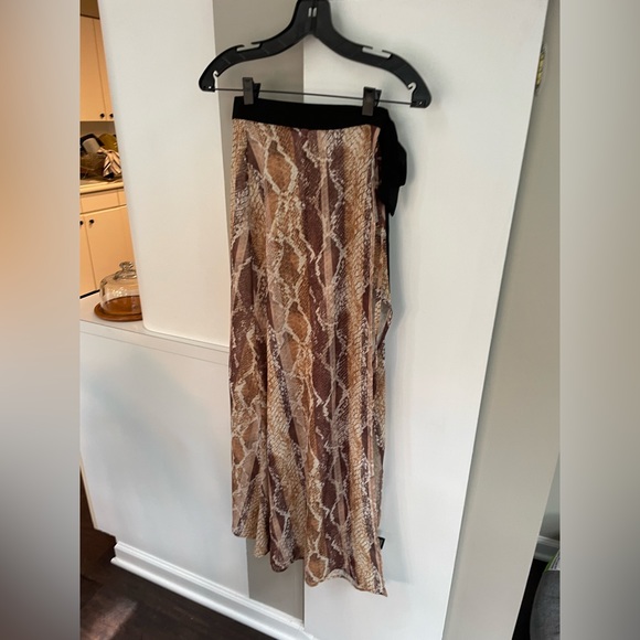 WOMENS HOUSE OF HARLOW SNAKESKIN WRAP SKIRT SIZE XS - Picture 4 of 11